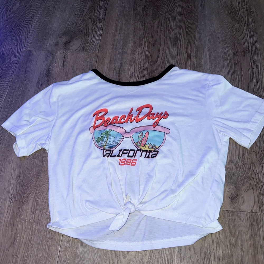 cropped white t-shirt